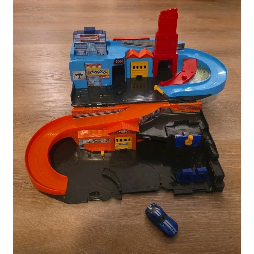 Hot Wheels Ultra Hots 1:64 Foldable Track Case Play Set Blue/Orange/Black